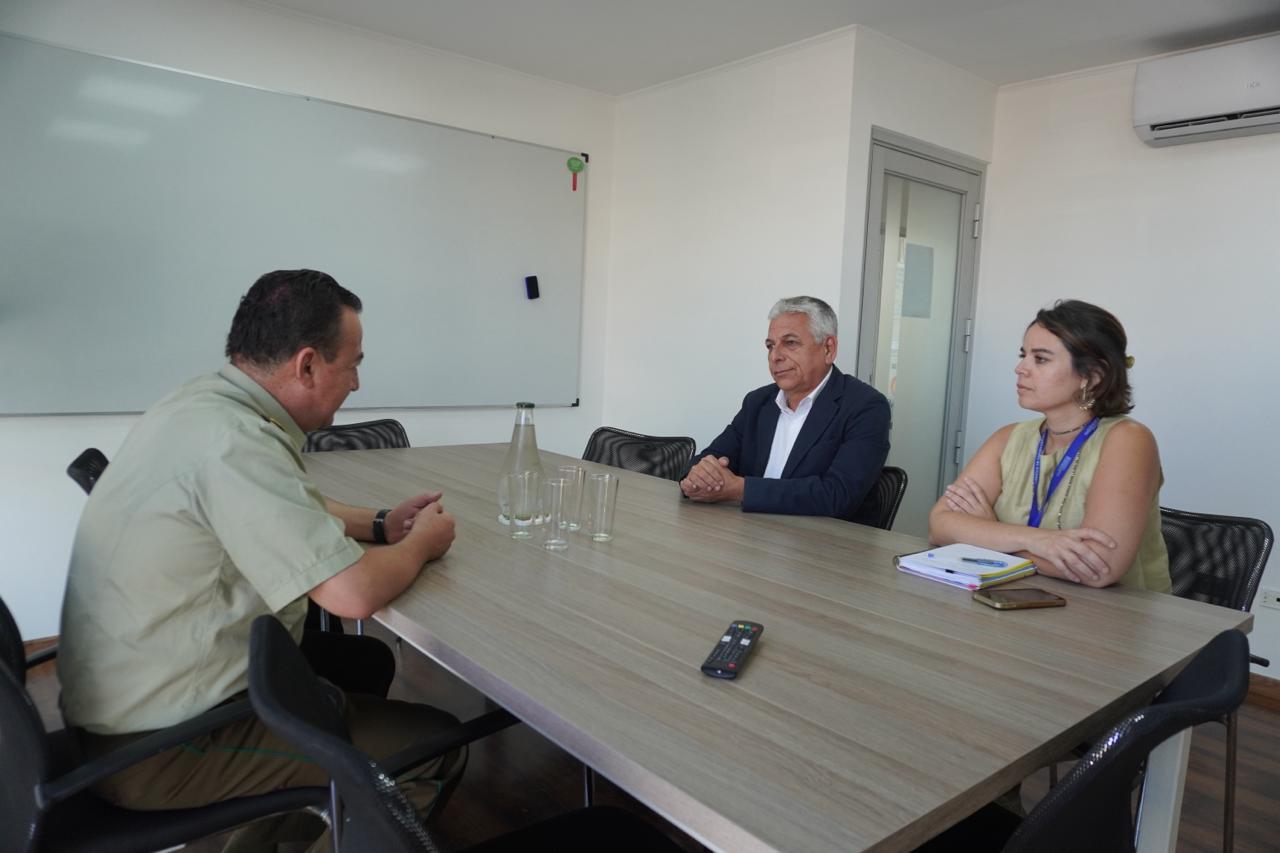 Seguridad escolar: SLEPCH articula trabajo con 
Carabineros para reforzar prevención en establecimientos