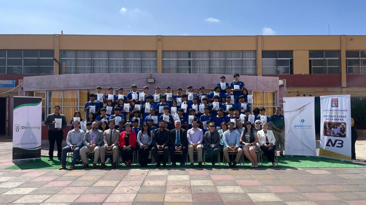 Liceo Antonio Varas de la Barra fortalece la Educación Técnico-Profesional junto a SOFOFA y Golden Omega