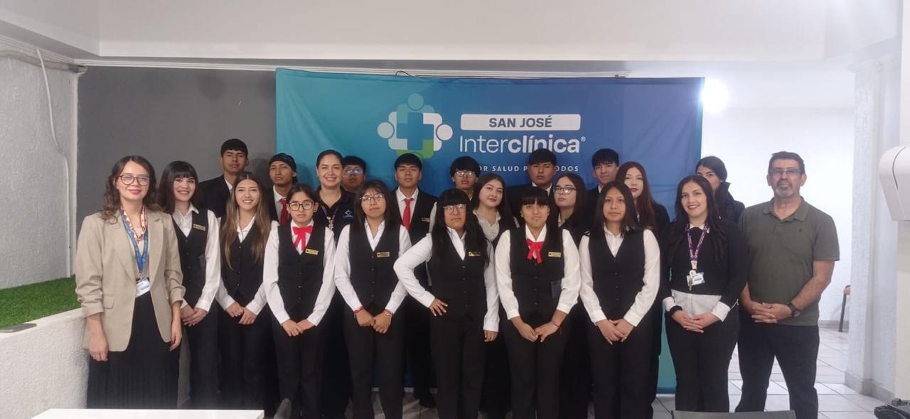 Estudiantes de liceos técnico-profesionales inician programas de alternancia para fortalecer su formación